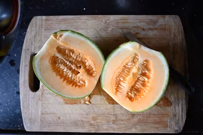 Faut-il vraiment utiliser une cuillère pour prélever la chair du melon ? Voici tout ce qu’il faut savoir