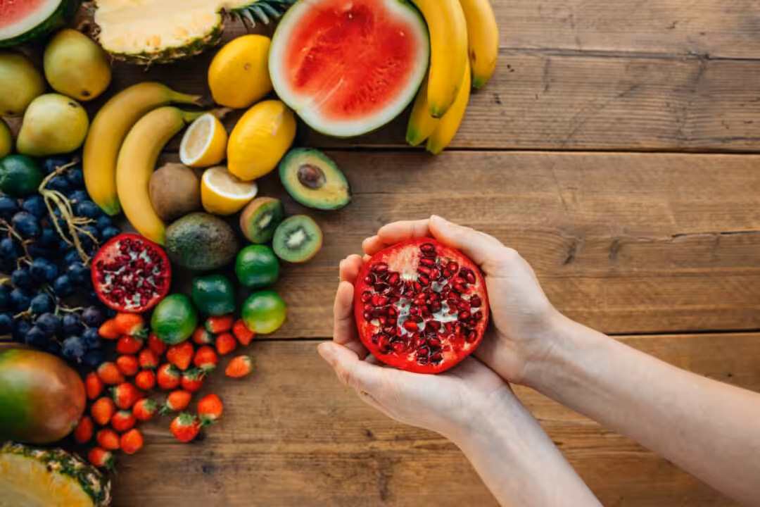 Ce fruit recommandé par les cardiologues, mais si fragile à garder frais : découvrez l’astuce qui change tout